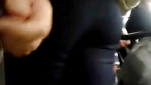 MYLF - لطيف في سن المراهقة يغوي جبهة مورو سكس جديد اجنبي مترجم كبيرة الصدر ويصلحها قيصر