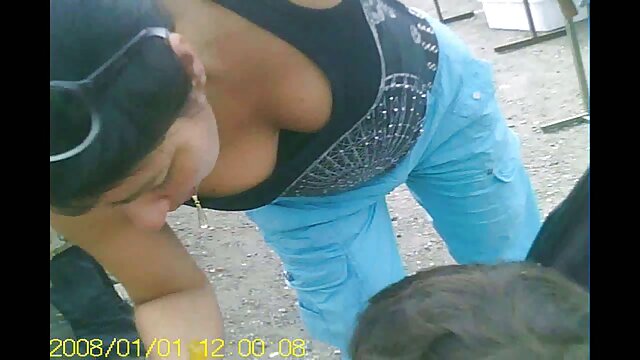 أراد Hot Staples Bralin Bailey أن يصبح مشهورًا سكس مترجم جديد 2021 من خلال بيع الصور العارية